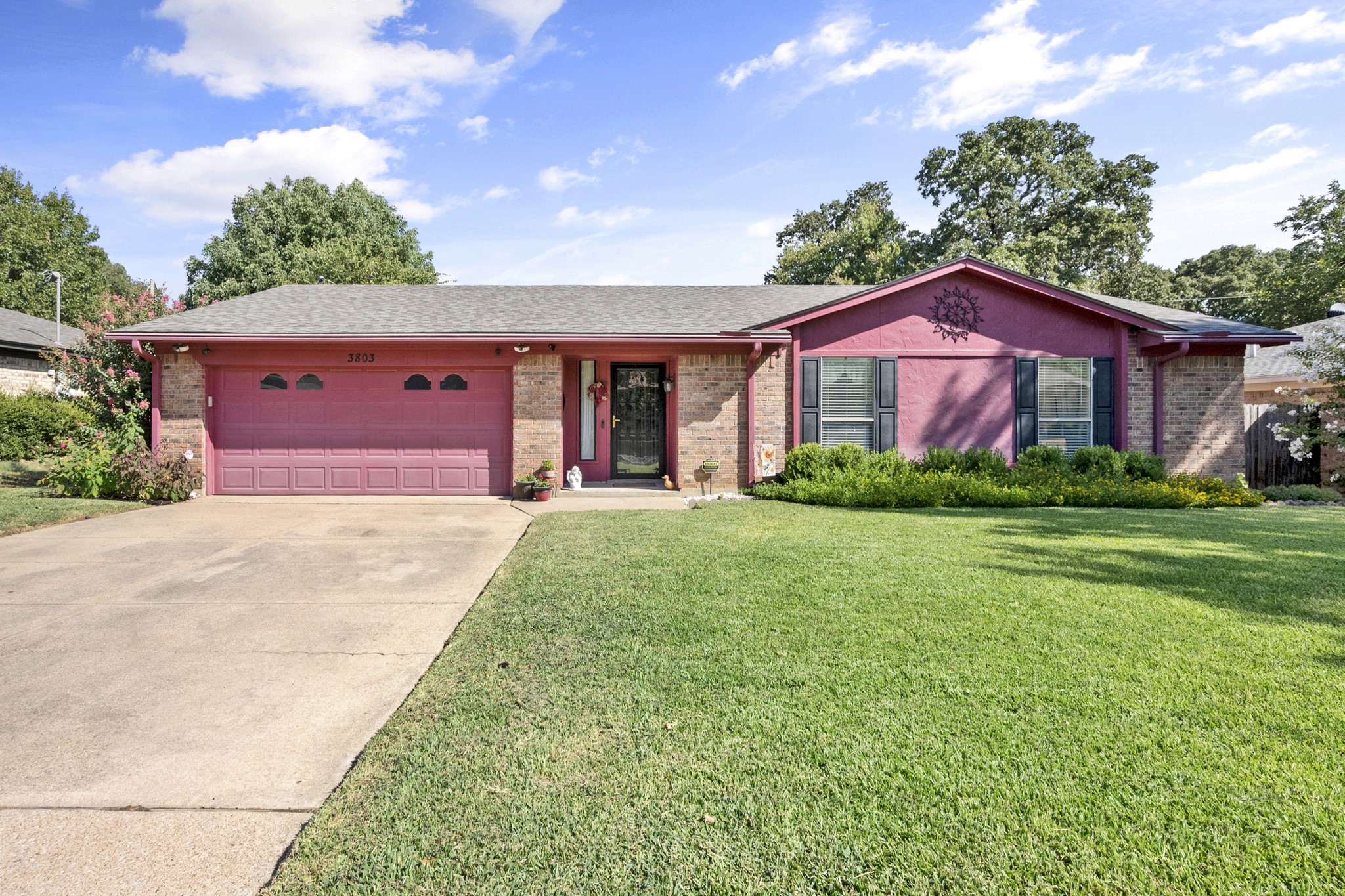 3803 Mahonia Court Arlington, Mansfield, and surrounding areas. Home Listings - Front Real Estate Company Real Estate, Sell Home, Buy Home, Property Analysis, Home Ownership